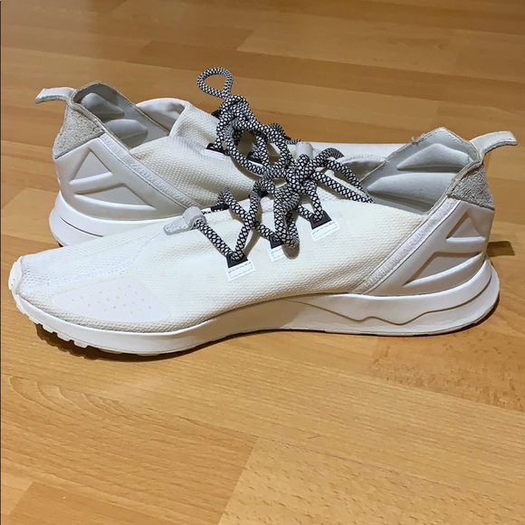 Adidas shoes - Picture 5 of 14